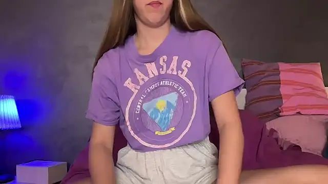 Martimartinaxx online show from July 6, 9:06 pm