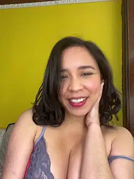 Esmerald 1111 online show from March 27, 2:07 pm