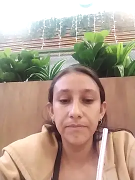 Mikela 19 online show from December 20, 7:51 pm