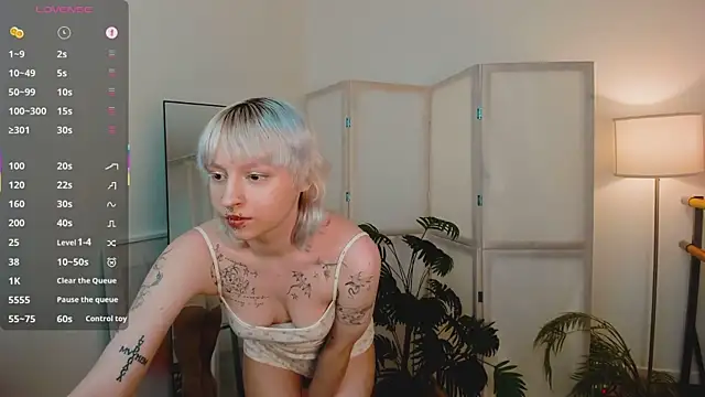 secretsireny online show from January 16, 9:00 pm