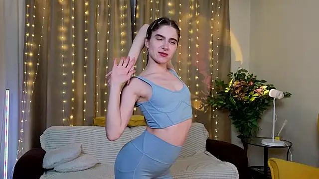 RozanneJordan online show from December 22, 5:16 pm