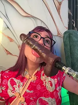 emy eviee online show from March 24, 7:19 pm