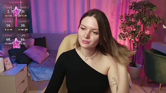 Ursula Andres online show from June 9, 1:38 am