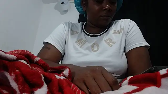 ebony cristal 1 online show from April 29, 4:05 am