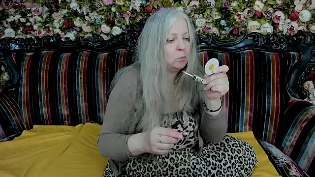 mariabelladonna online show from April 17, 11:40 pm