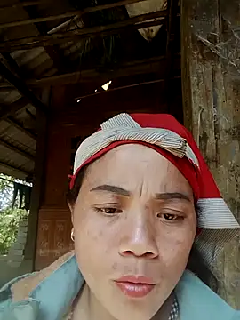 bela-hayes online show from December 2, 4:47 am