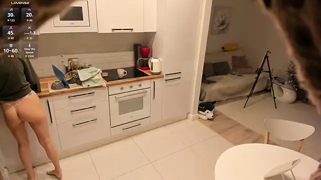 EmaSunshine online show from January 11, 5:23 am