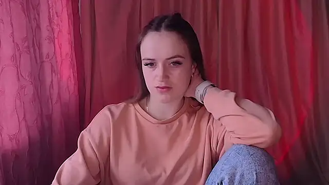 Illa May online show from February 13, 9:00 am