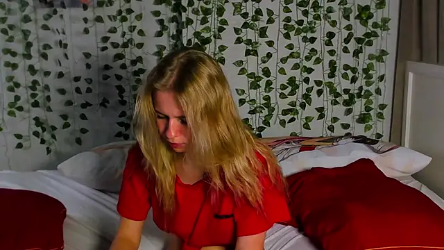 Cute Beautiful Princess online show from November 27, 11:51 pm