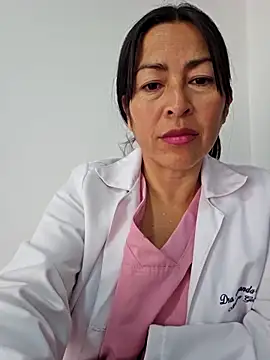 JustSamantha  online show from March 4, 2:01 pm