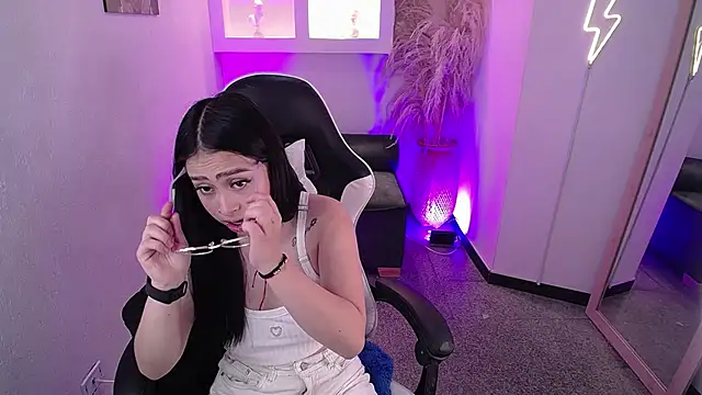 vallolett online show from November 25, 7:58 pm