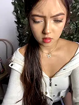 KyliePinkk  online show from November 27, 8:45 pm