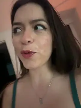 Little  Danni1 online show from April 9, 2:47 am