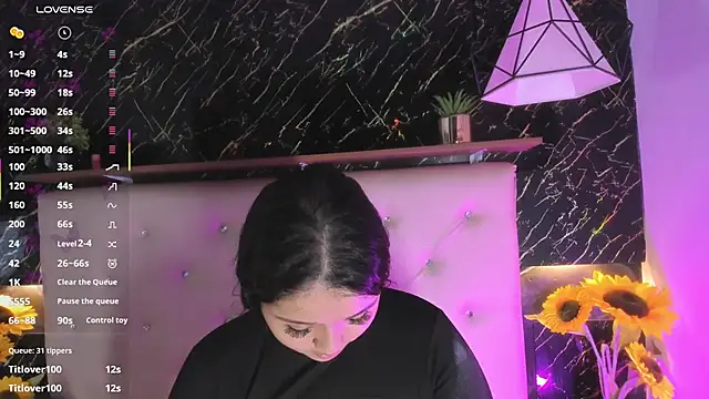 SaraLondon13 online show from November 28, 10:57 pm