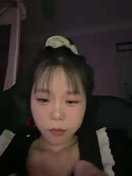 Kiee-lee online show from April 15, 7:58 pm