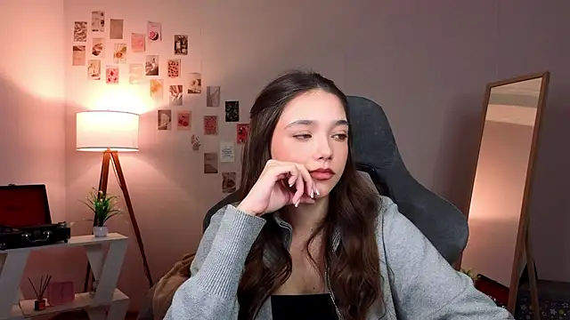 Vexorine online show from February 3, 7:29 pm