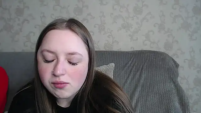 GirlPlayer online show from April 17, 9:44 am