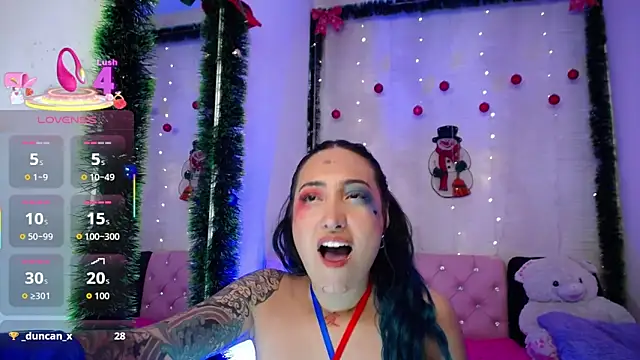 LunaAponte online show from December 17, 3:00 am