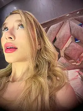 valeryfox   online show from June 5, 1:09 am