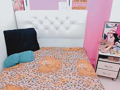 xwetdreamsx online show from March 27, 7:25 pm