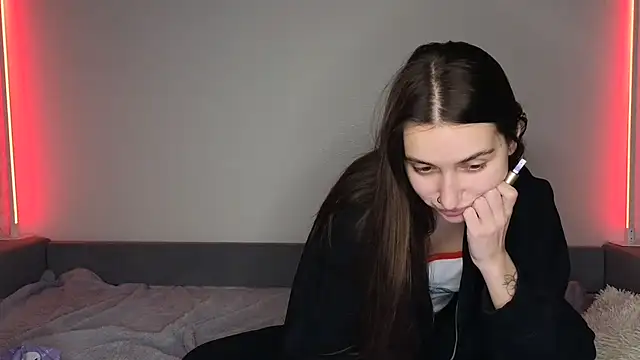 KikkyMi online show from December 13, 7:53 pm