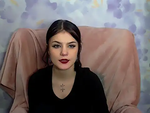 RoxyCute online show from November 24, 7:49 pm