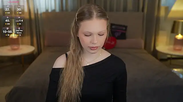 Charlotte Dreams online show from March 31, 10:59 am