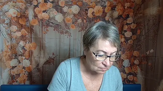 OlgaLuck online show from December 4, 6:48 am