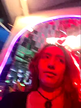 Eveeelyn25 online show from March 28, 12:44 am