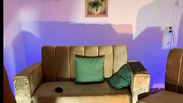 ginebra n yan online show from December 19, 2:05 am