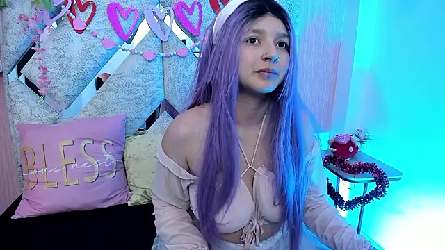 CandySwan online show from March 2, 11:50 am