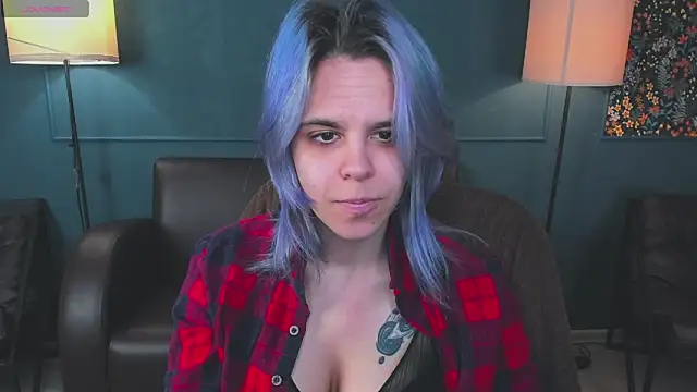 LiraBelle online show from April 2, 3:04 am