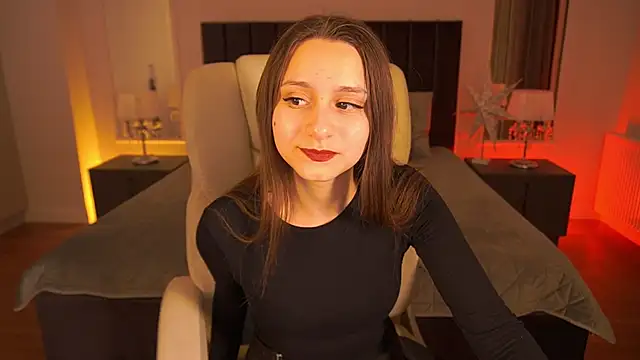 TinyNatalie online show from February 7, 10:35 pm