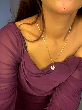 LOVELY BABYJI online show from December 15, 9:42 pm