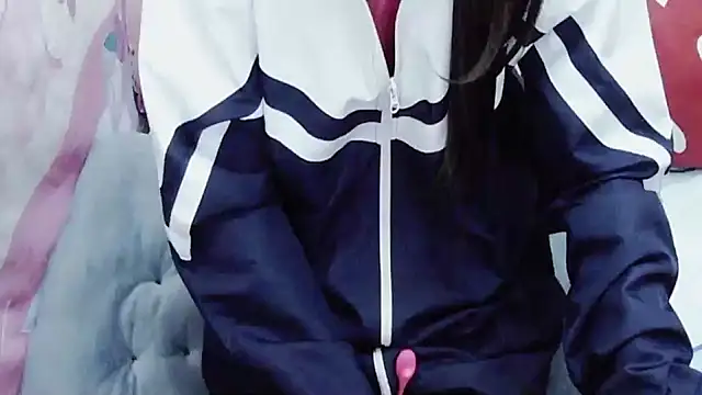 Alice-Hot88 online show from March 4, 4:02 pm