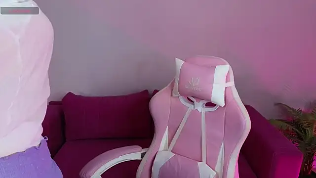 Ginger Kristin online show from March 9, 12:47 am