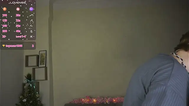 ToyaPletz online show from April 7, 7:05 pm