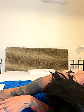 Mel-Mia online show from November 24, 3:25 pm