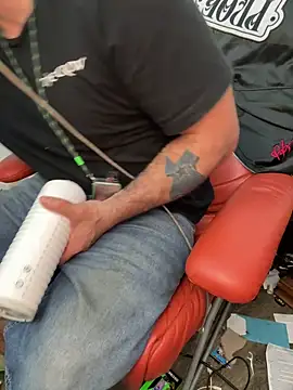 2addictivelyhorny online show from March 2, 9:38 am