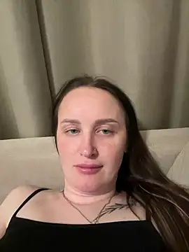 TomilaSi online show from April 18, 7:40 pm