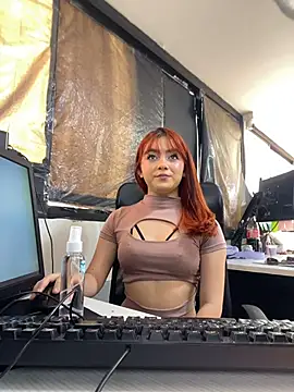 Aine Collins  online show from February 28, 1:32 pm