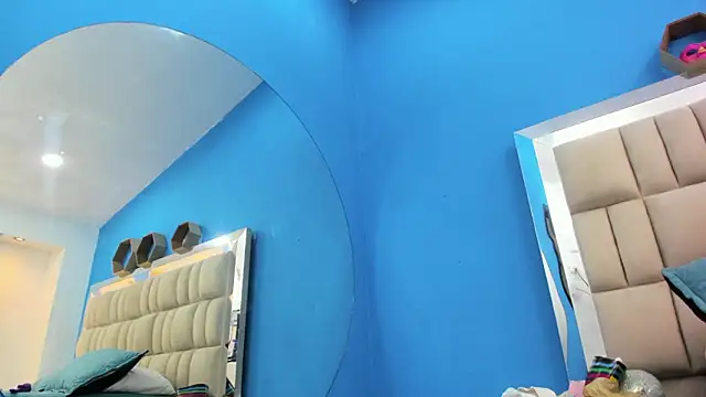 melany love0 online show from February 13, 12:29 pm