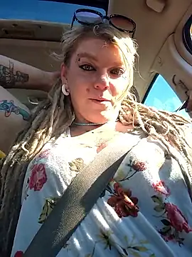 Horny hippie online show from February 14, 7:49 pm