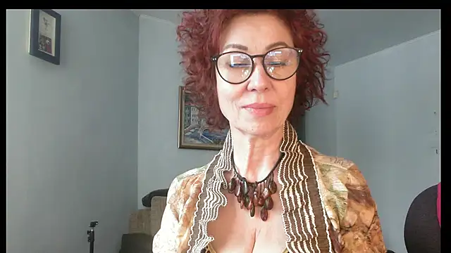 Kelly Flurr online show from February 7, 12:20 pm