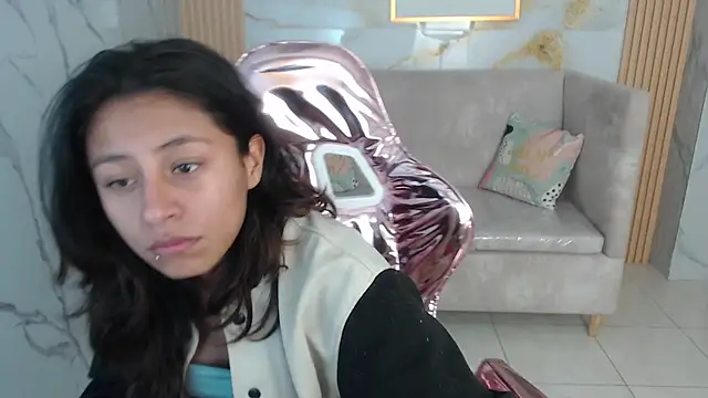 serabella s online show from December 17, 1:15 pm