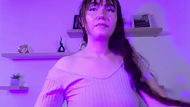 tiffanyrose03 online show from January 8, 9:19 pm