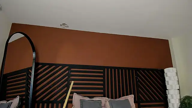 luna cute   online show from March 8, 2:15 am