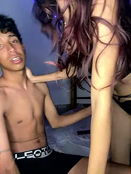 aurora 082 online show from January 10, 5:45 am