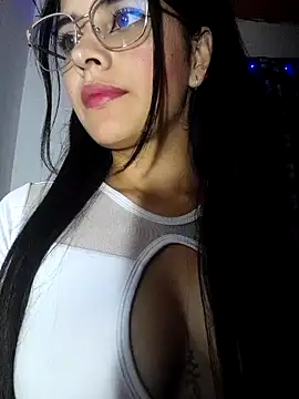 sofi11ruiz online show from December 4, 4:37 am