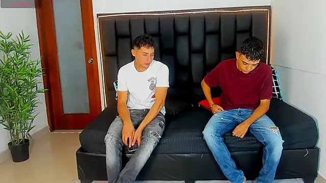 Crazy porkys online show from April 9, 7:41 pm